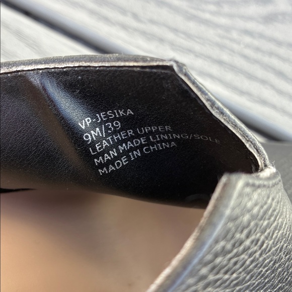 Vince Camuto Leather Open Toe Mules Black Size 9 - Picture 14 of 16